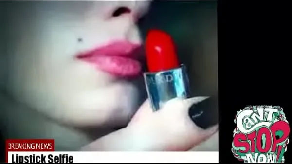 Big Lipstick Selfie drive Clips