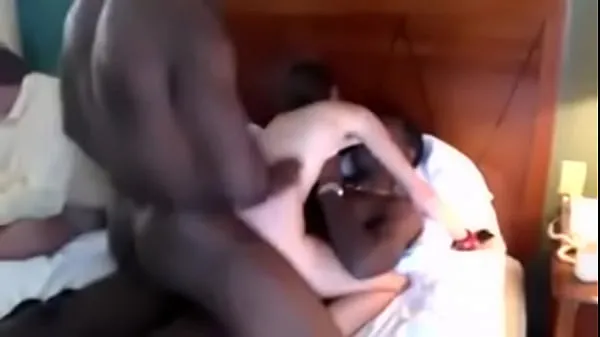 wife double penetrated by black lovers while cuckold husband watch Klip pemacu besar