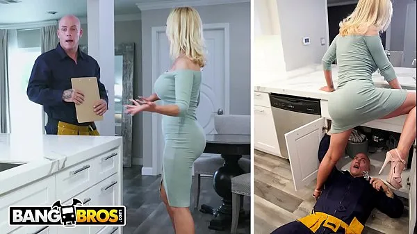 Big BANGBROS - Nikki Benz Gets Her Pipes Fixed By Plumber Derrick Pierce drive Clips