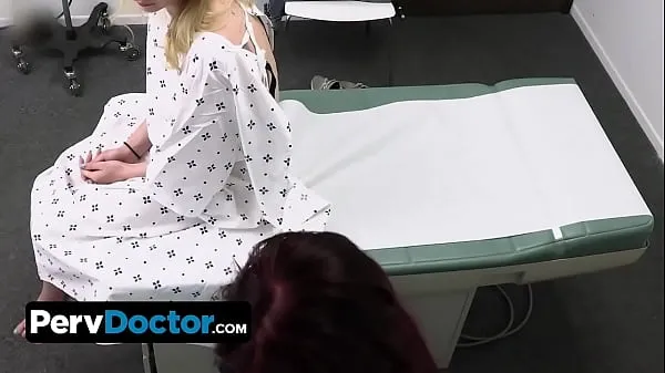 큰 Skinny Teen Patient Gets Special Treatment Of Her Twat From Horny Doctor And His Slutty Nurse 드라이브 클립