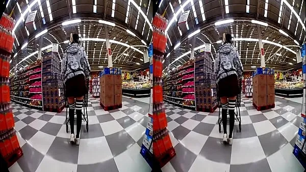 Большие Засвет киски в супермаркете, VRдисковые клипы