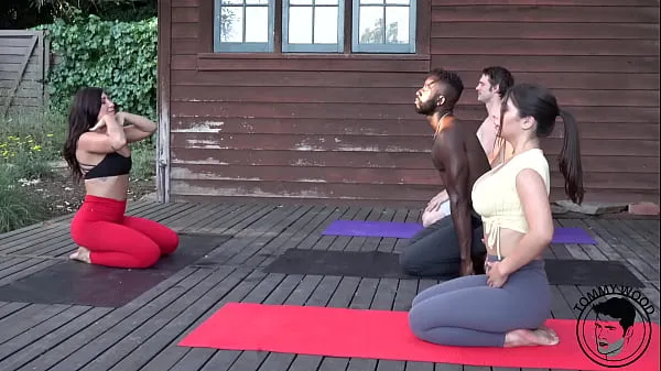 Nagy BBC Yoga Foursome Real Couple Swap vezetési klipek