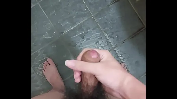 大Cum before taking a shower驱动剪辑