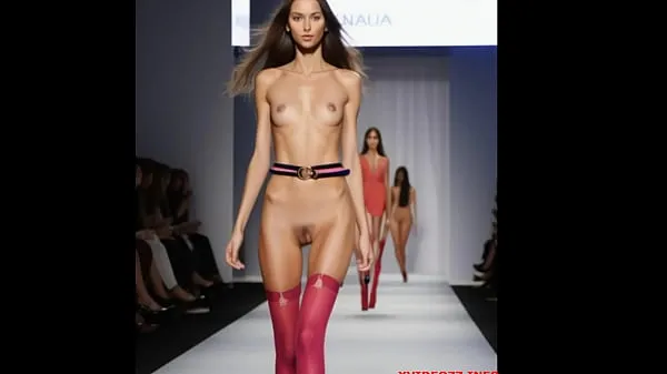 Store Spectacular Fashion Showcase: Young Models Boldly Rock Colorful Stockings on the Catwalk drevklip