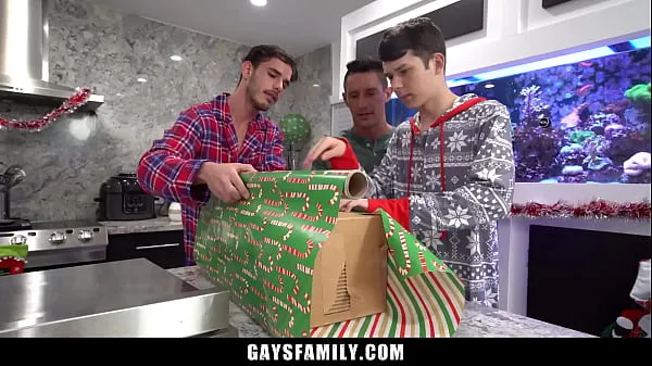 Big Stepbrother Wrapping Some Christmas Presents with Their Daddy - Gaysfamily drive Clips